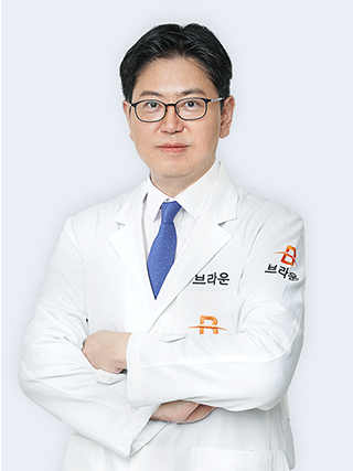 Viện trưởng Kim Seung Min
